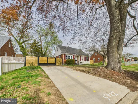 913 Brooke Road, Capitol Heights, MD MLS: MDPG2147072