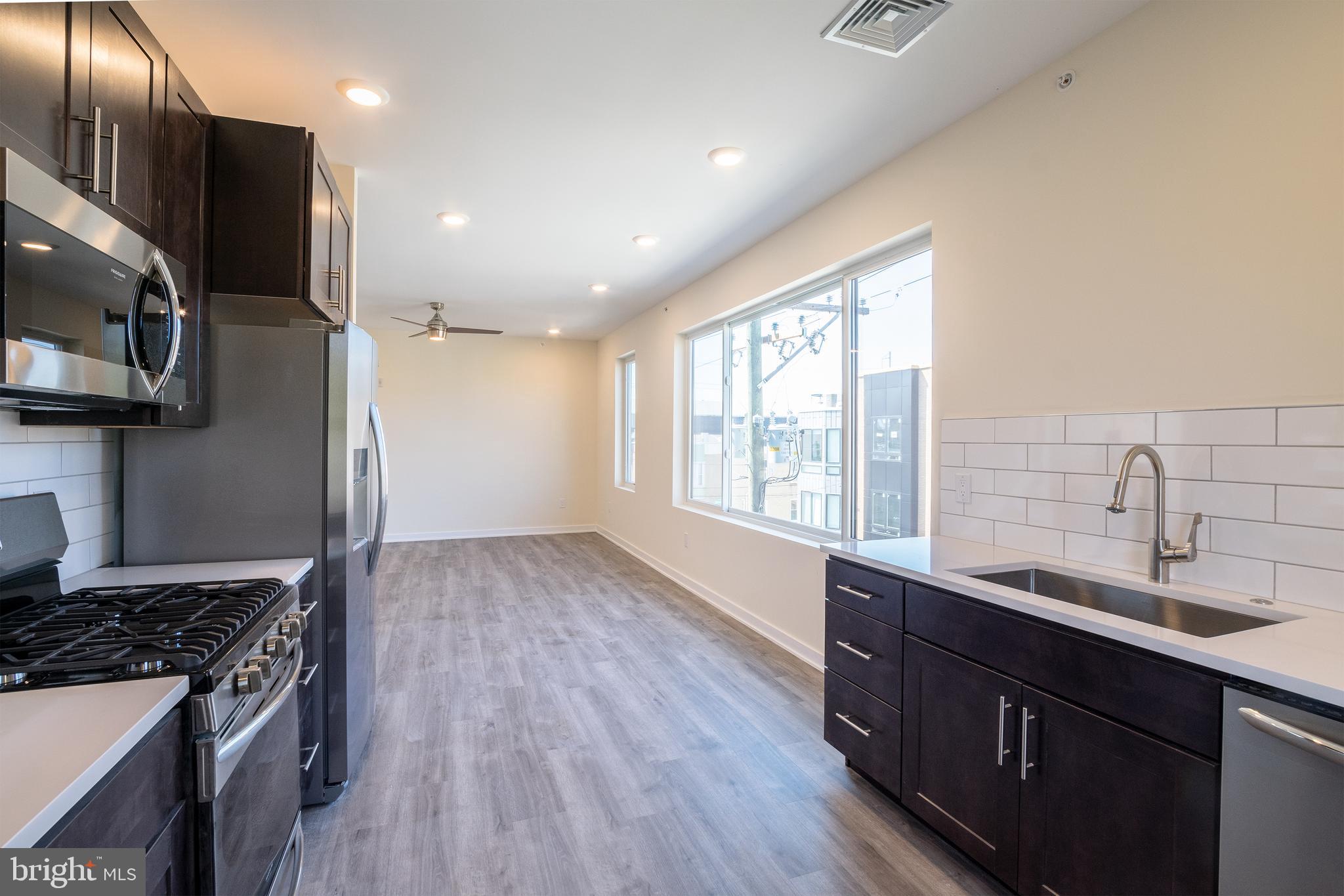 POINT BREEZE - Residential Lease
