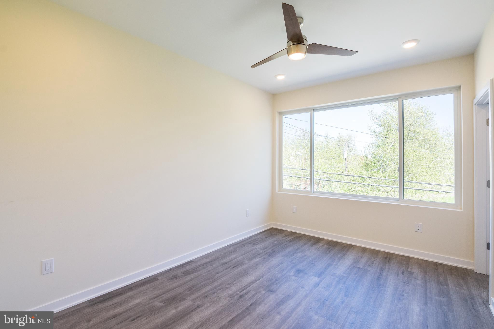 POINT BREEZE - Residential Lease