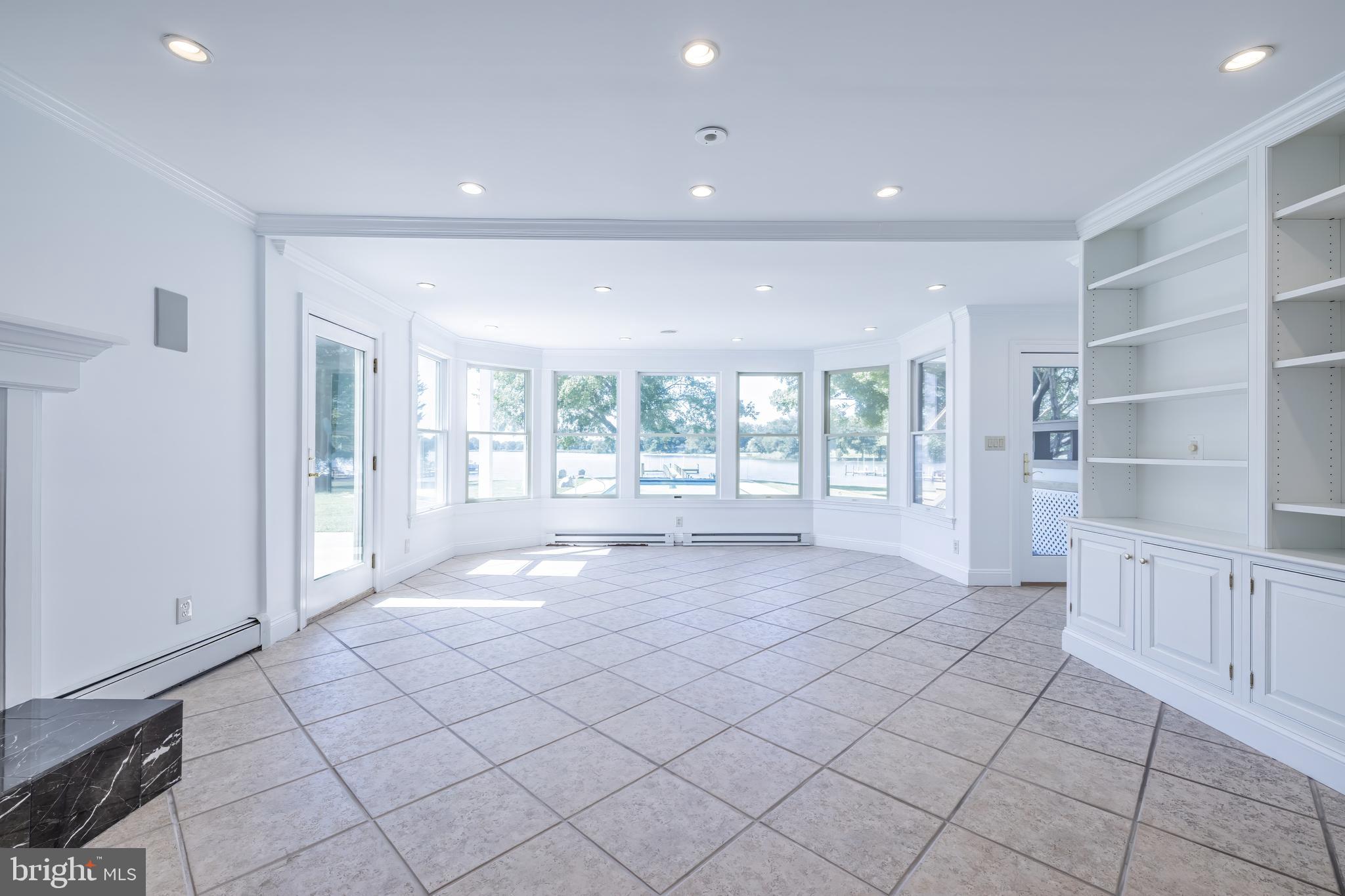 QUEEN ANNE'S ON THE WYE - Residential