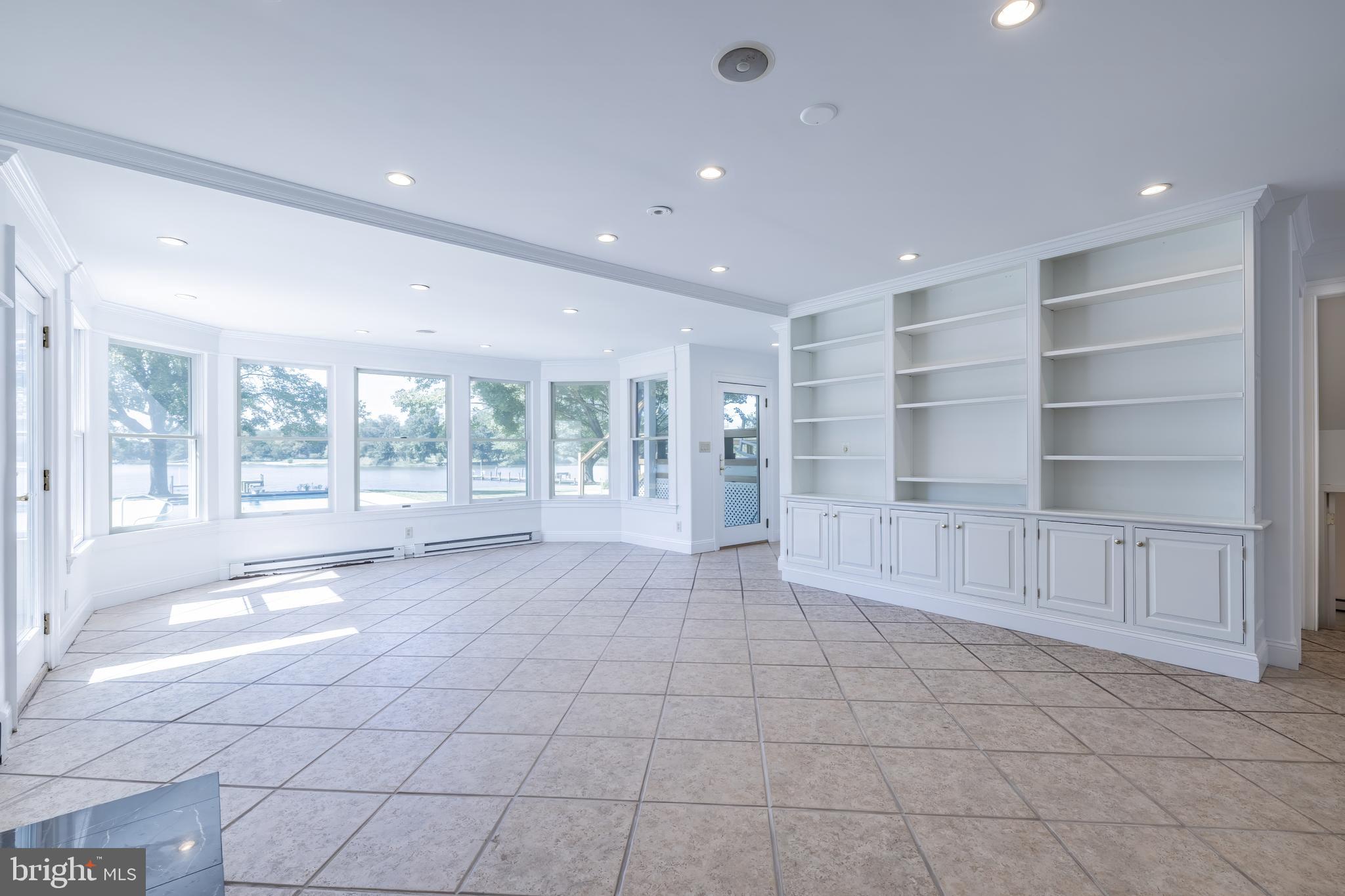 QUEEN ANNE'S ON THE WYE - Residential