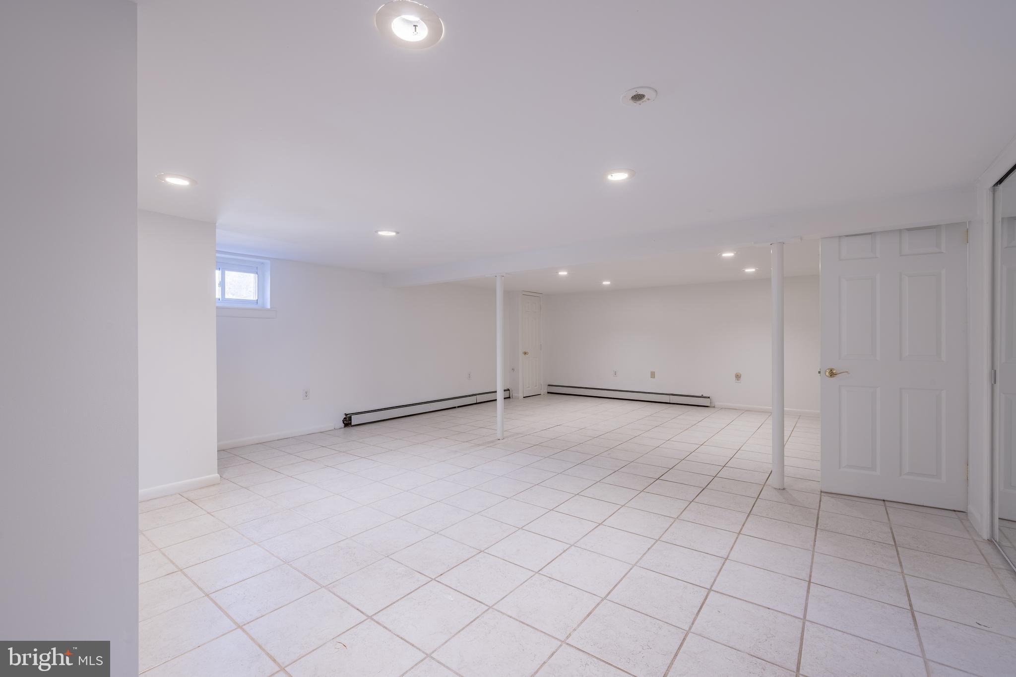 QUEEN ANNE'S ON THE WYE - Residential