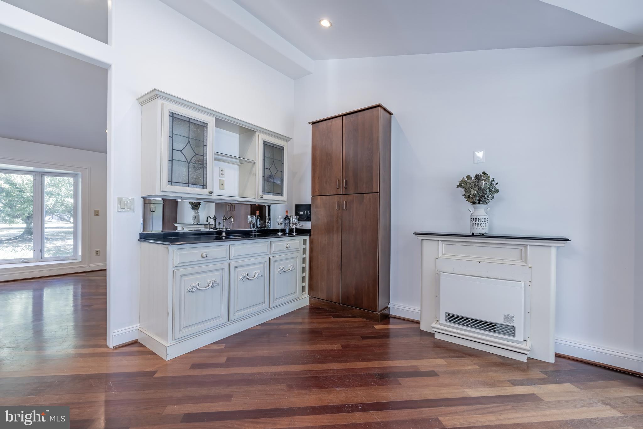 QUEEN ANNE'S ON THE WYE - Residential