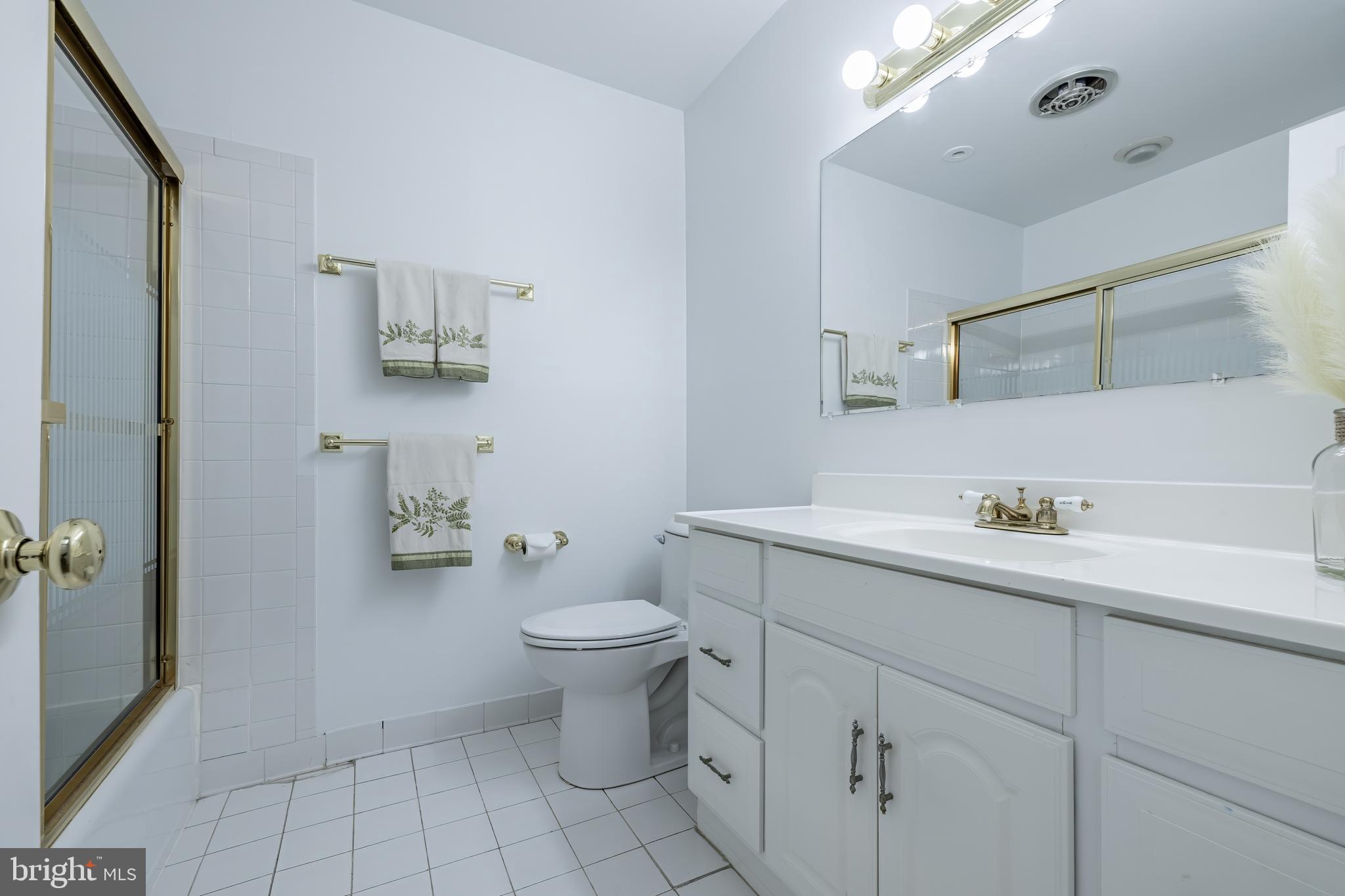 QUEEN ANNE'S ON THE WYE - Residential