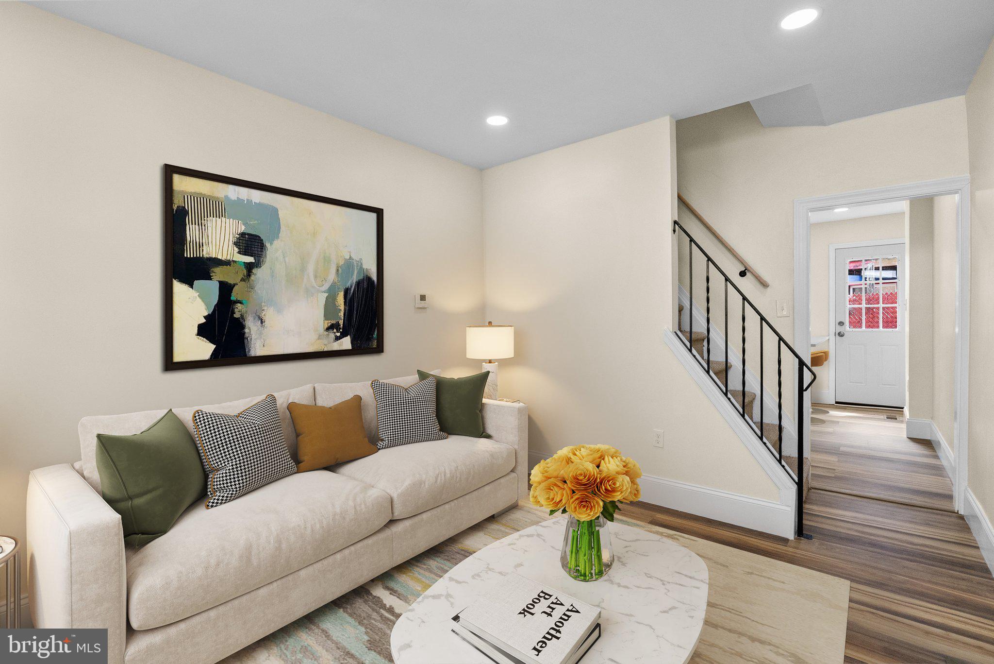 1611 N CADWALLADER STREET