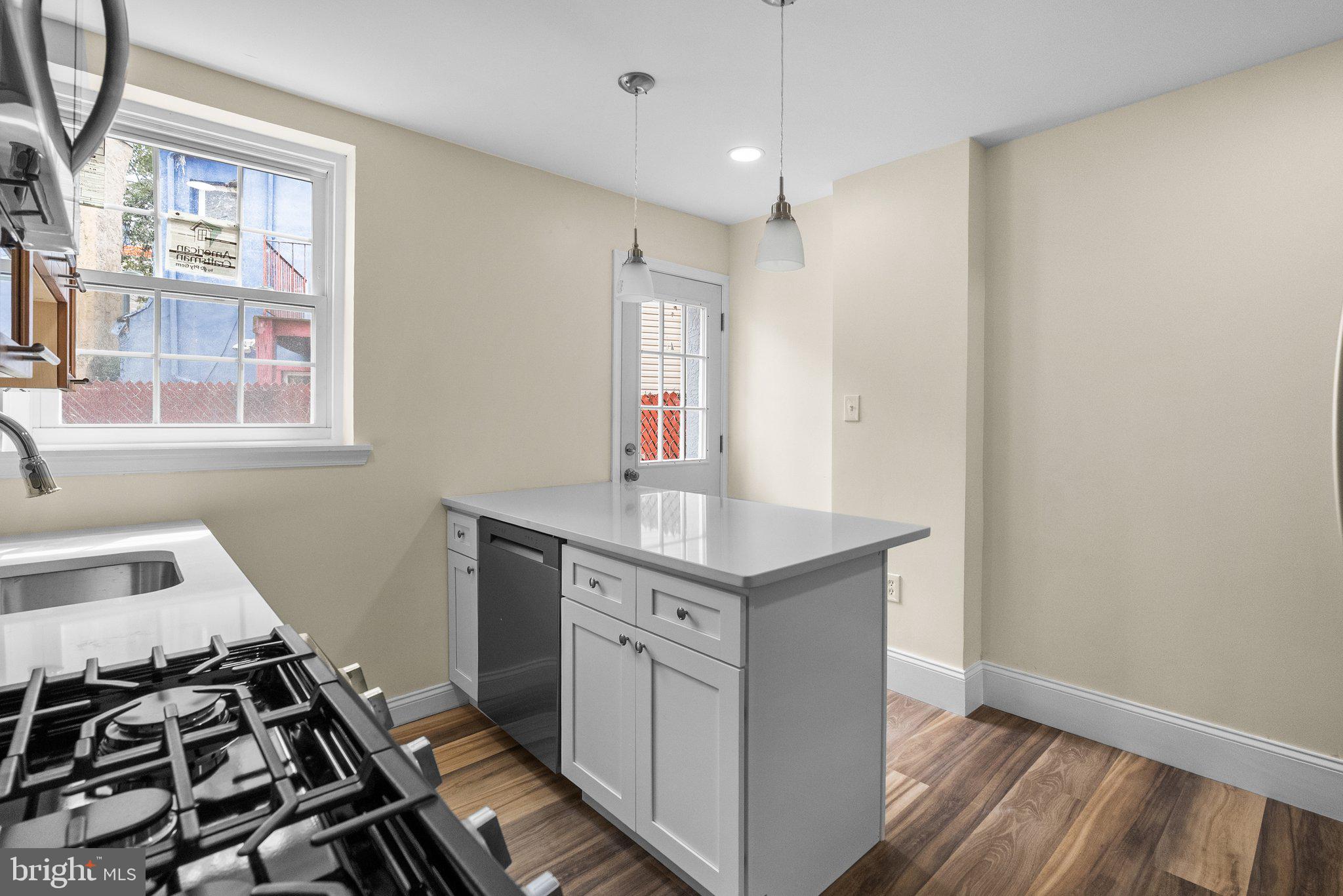 OLDE KENSINGTON - Residential