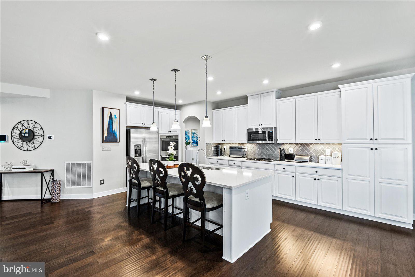 ONVILLE ESTATES - Residential