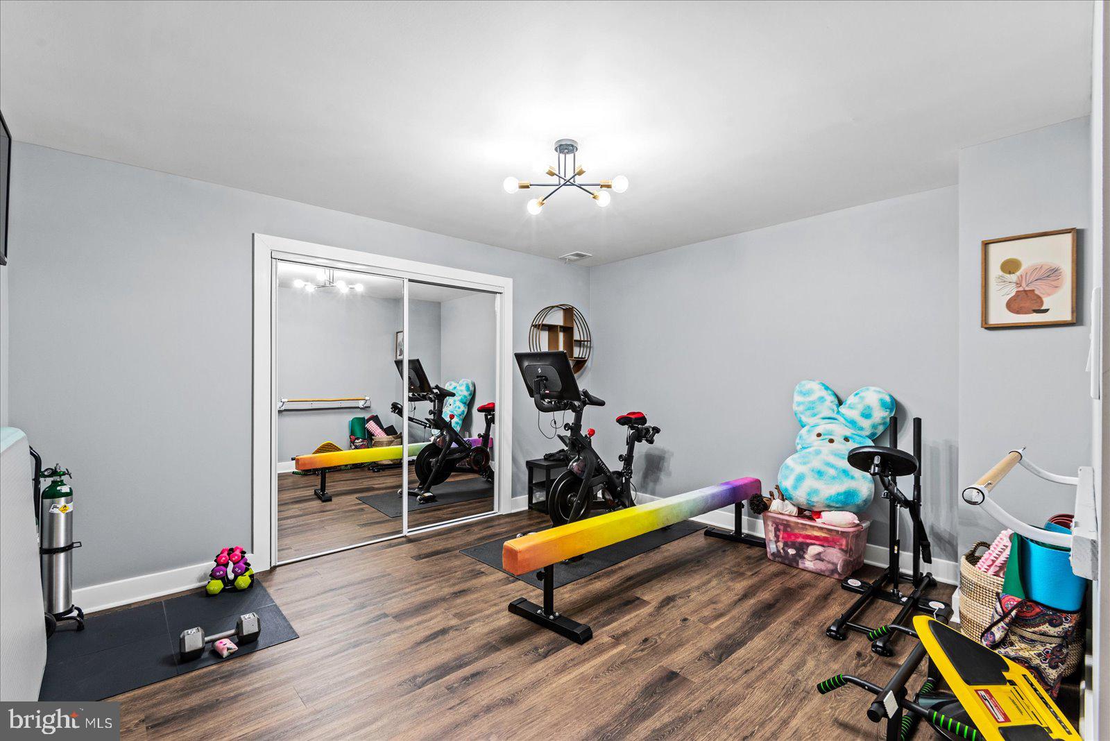 ONVILLE ESTATES - Residential