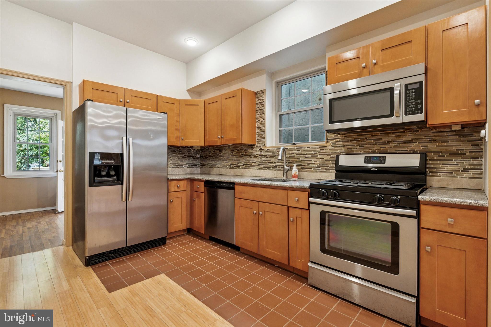 4148 MANAYUNK AVENUE