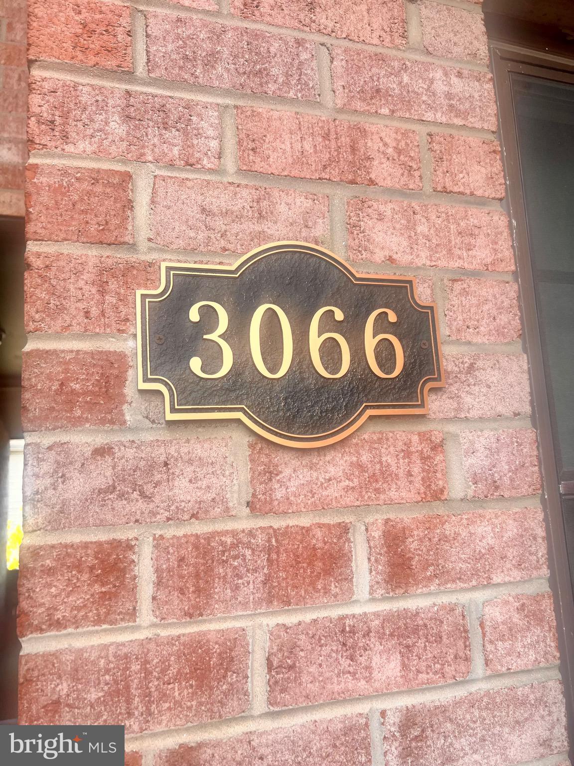 3066 PINEVIEW COURT NE