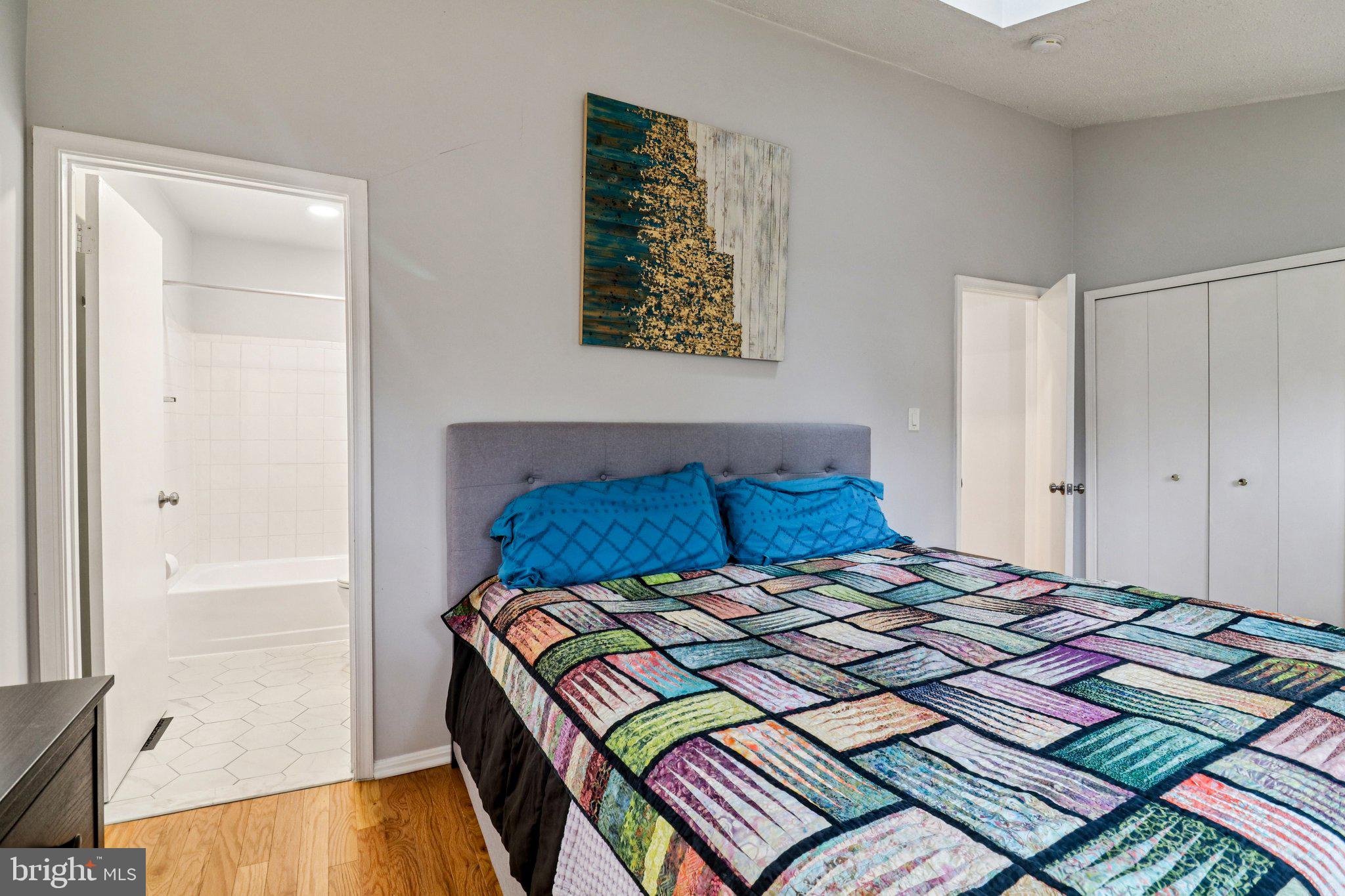 GREEN OAK TOWNES - Residential