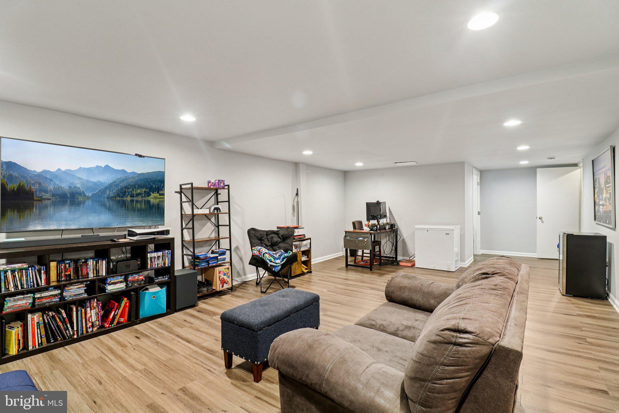 GREEN OAK TOWNES - Residential