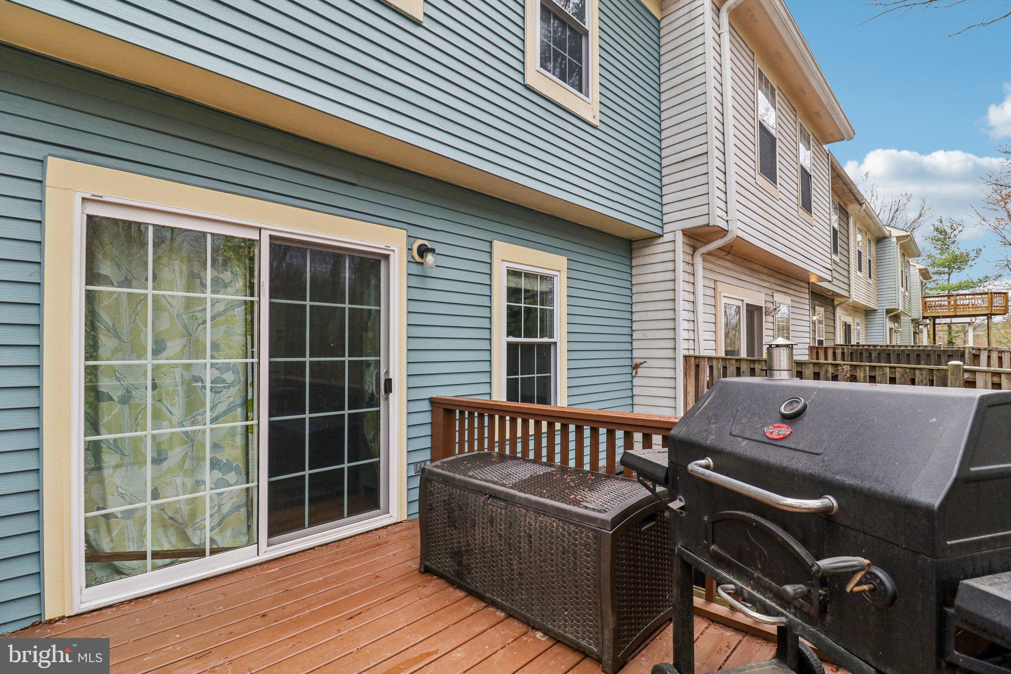 GREEN OAK TOWNES - Residential