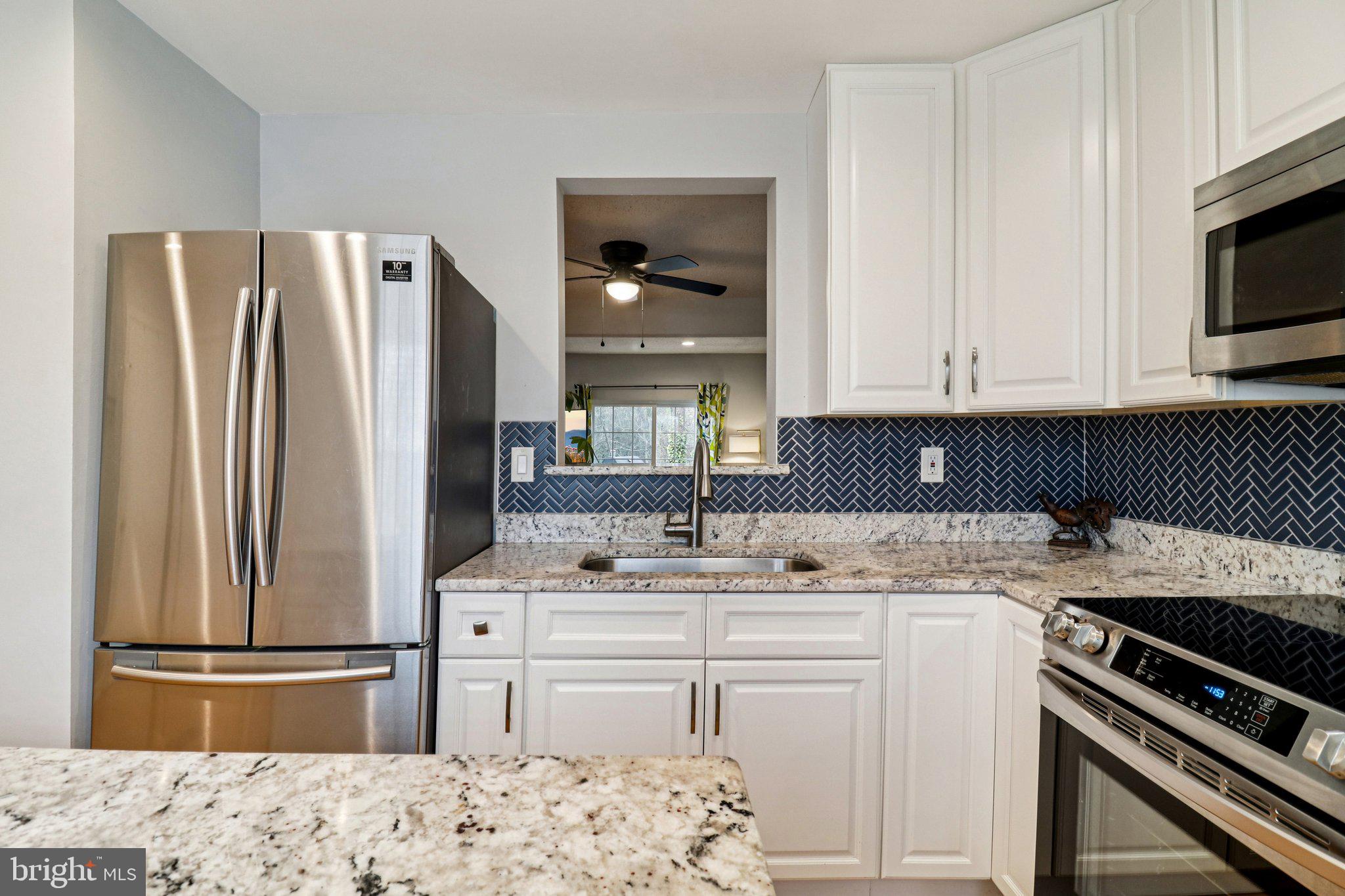 GREEN OAK TOWNES - Residential