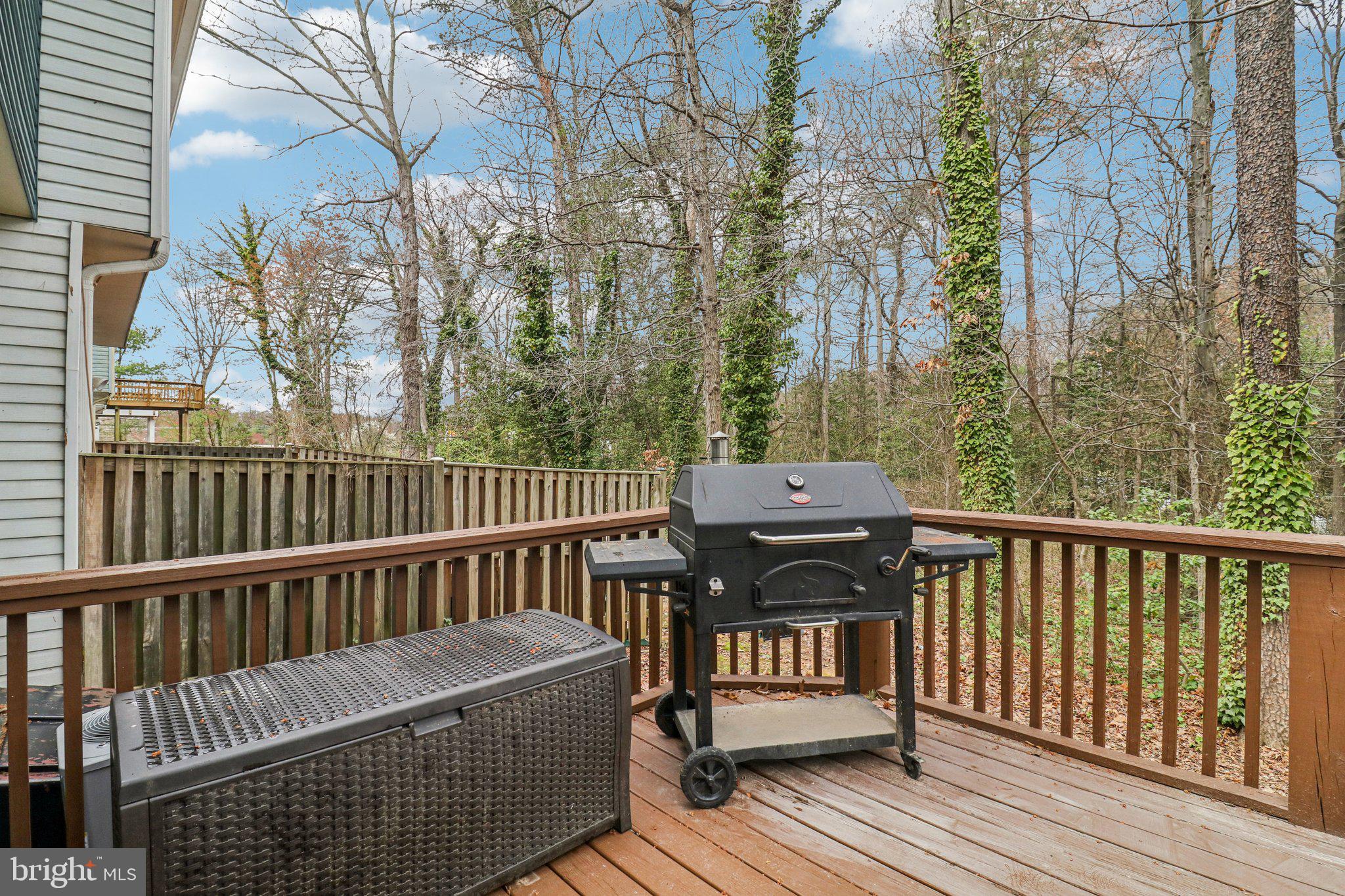 GREEN OAK TOWNES - Residential