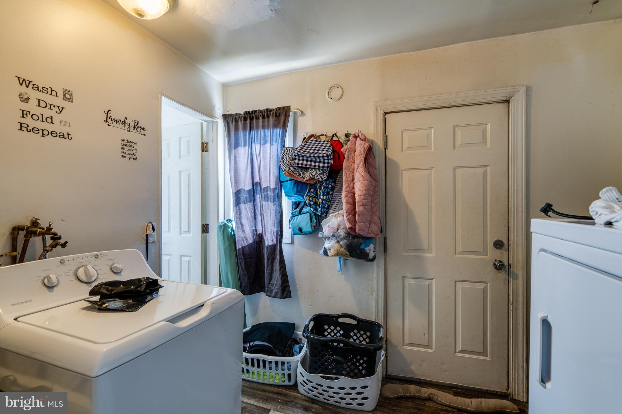 CABBAGE HILL - Residential Income