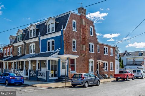 546 POPLAR STREET LANCASTER PA 17603