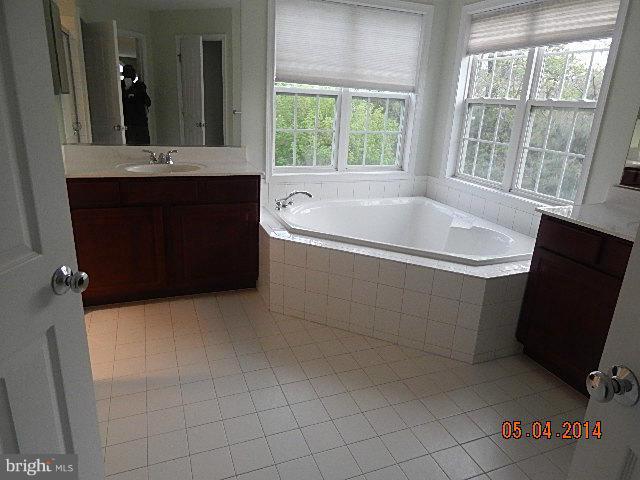 FAIRWOOD-PHASE 2-PLAT 10 - Residential