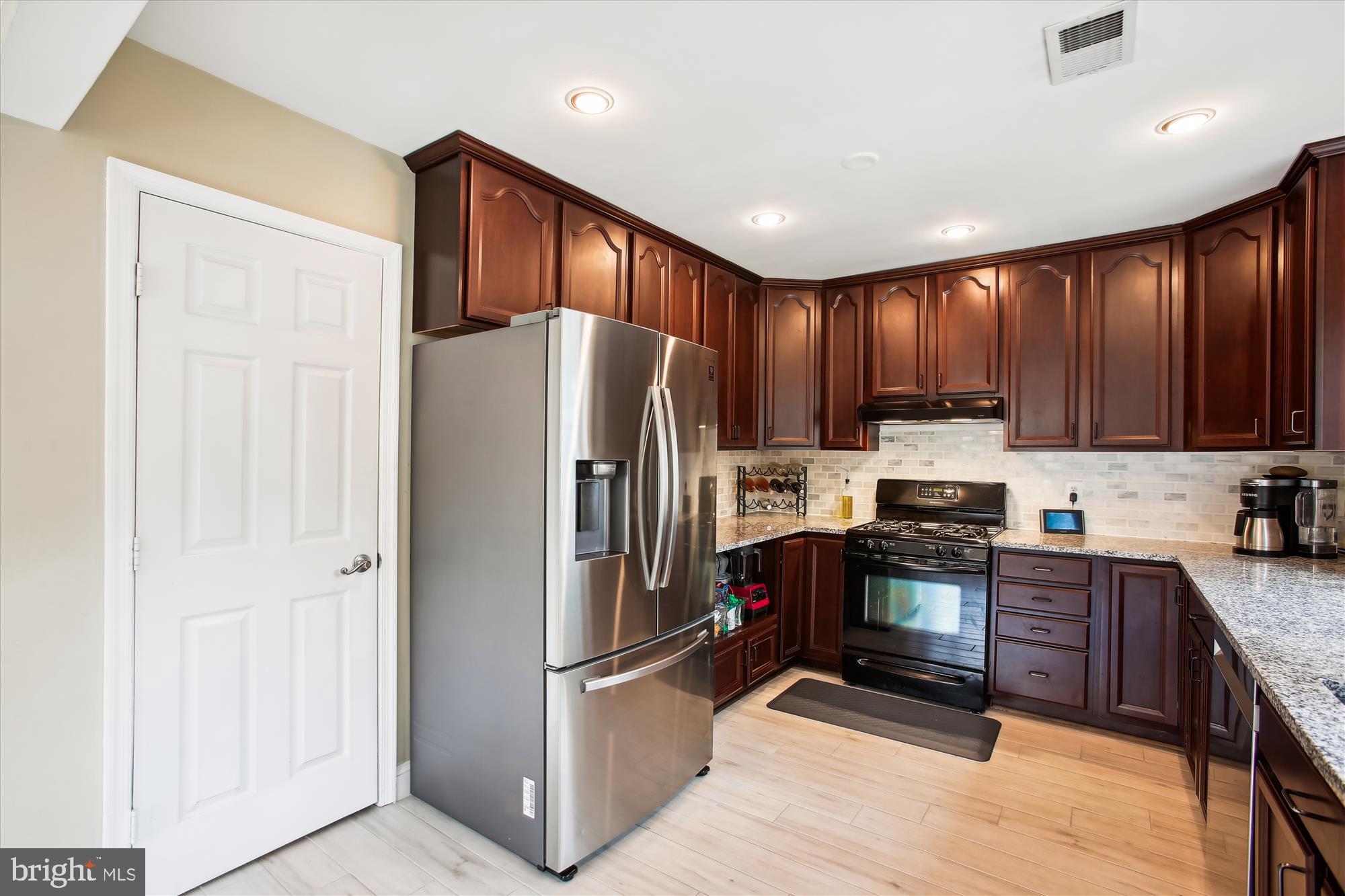 MOUNT VERNON HILLS - Residential