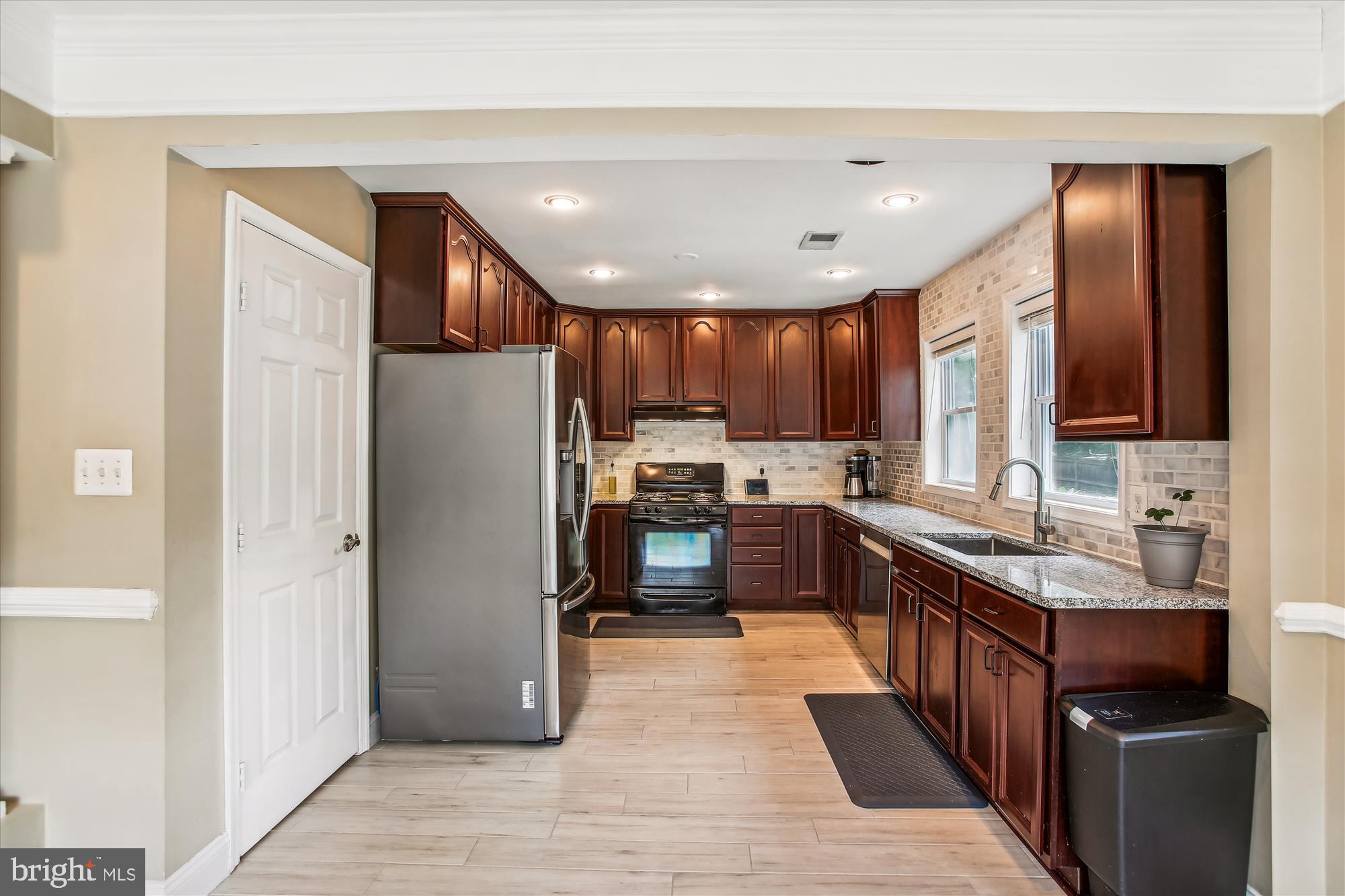 MOUNT VERNON HILLS - Residential