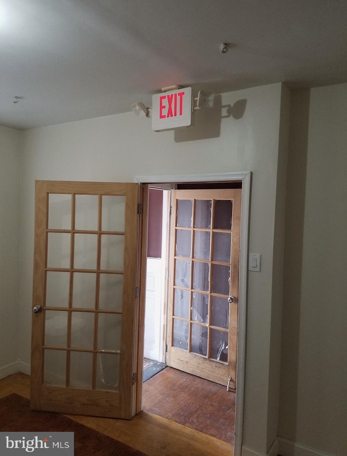 KENSINGTON - Residential