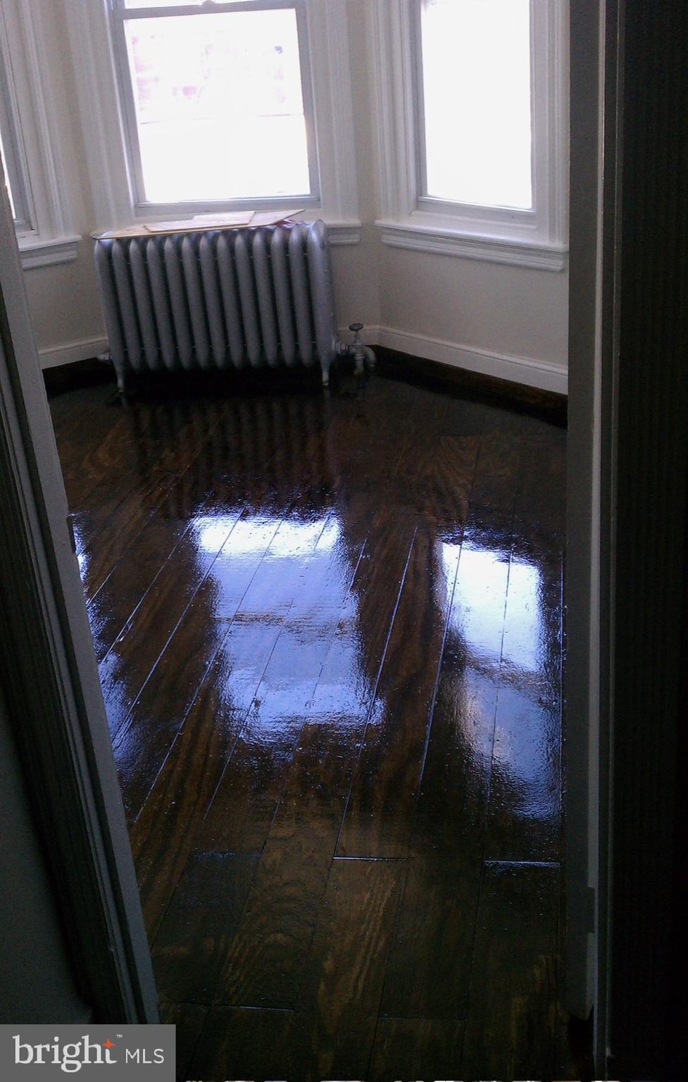 KENSINGTON - Residential