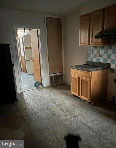 DICKINSON NARROWS - Residential