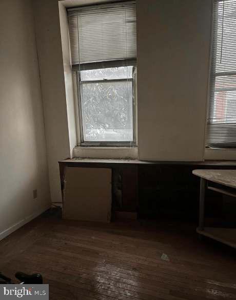 DICKINSON NARROWS - Residential