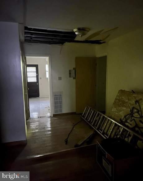 DICKINSON NARROWS - Residential