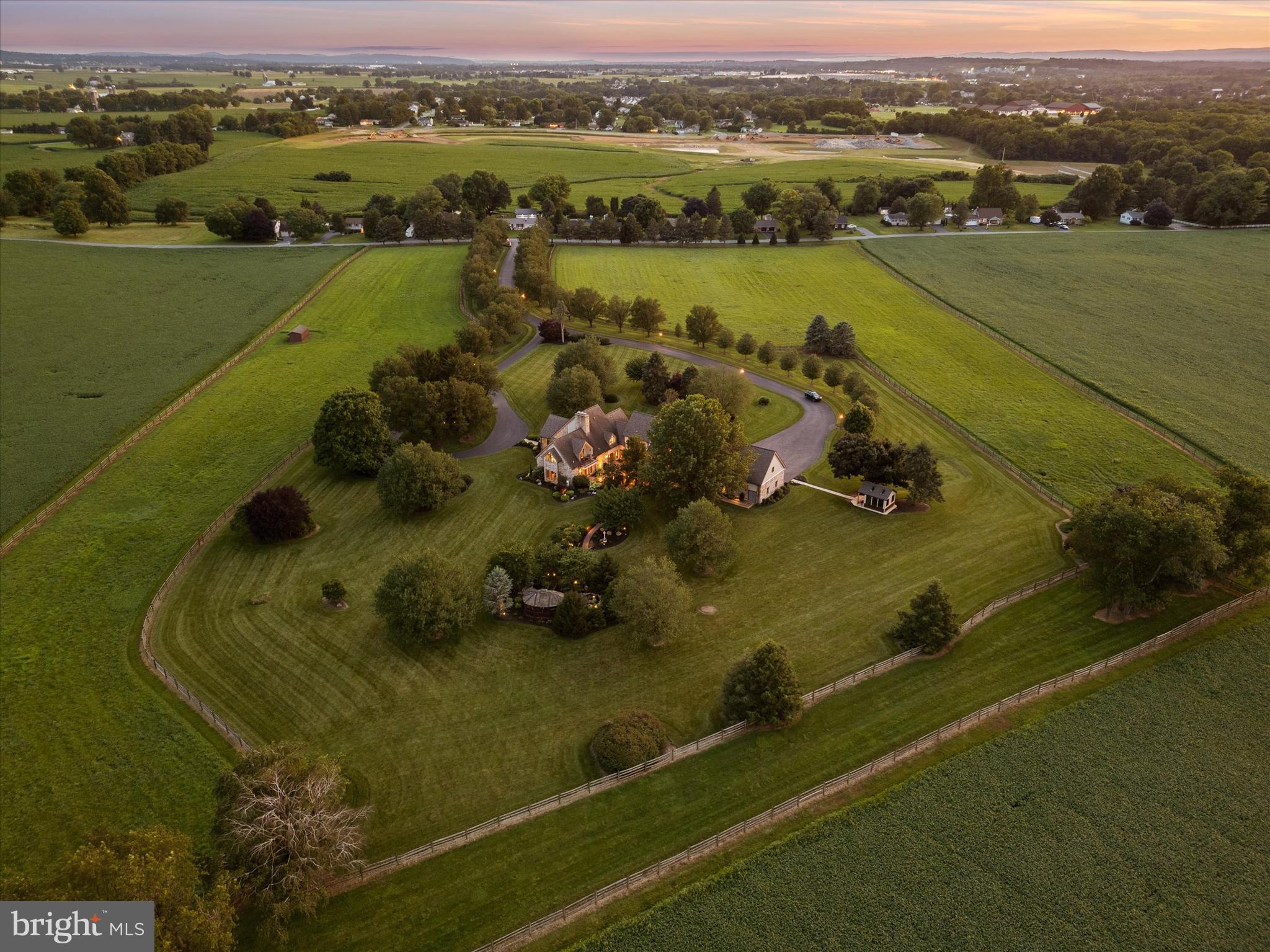 ANNVILLE CLEONA - Farm