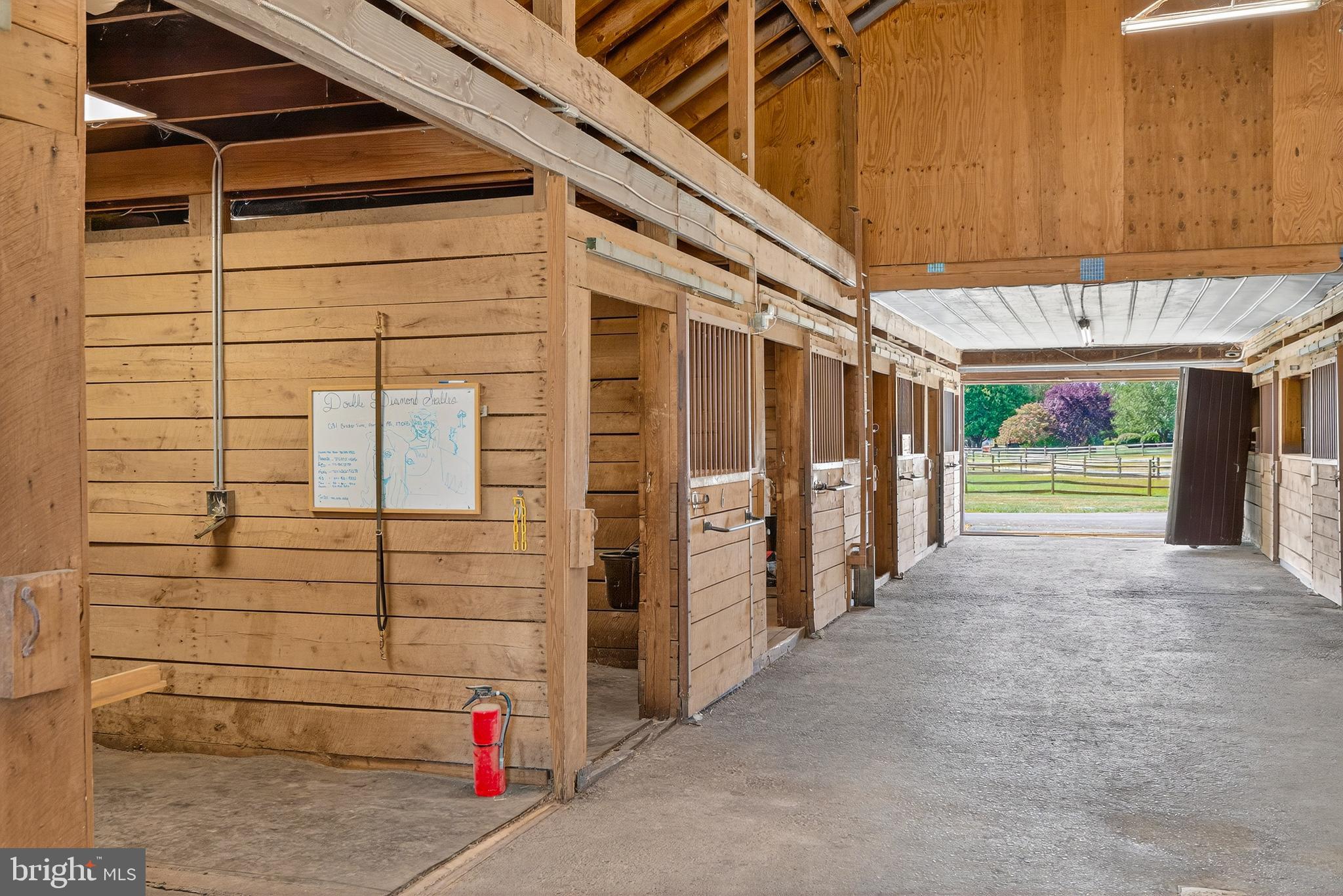 ANNVILLE CLEONA - Farm