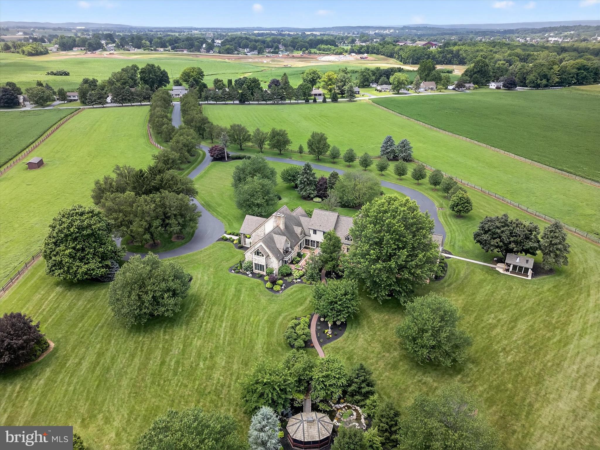 ANNVILLE CLEONA - Farm