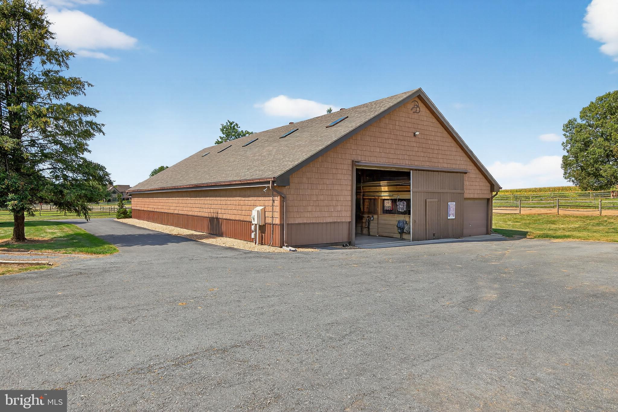 ANNVILLE CLEONA - Farm