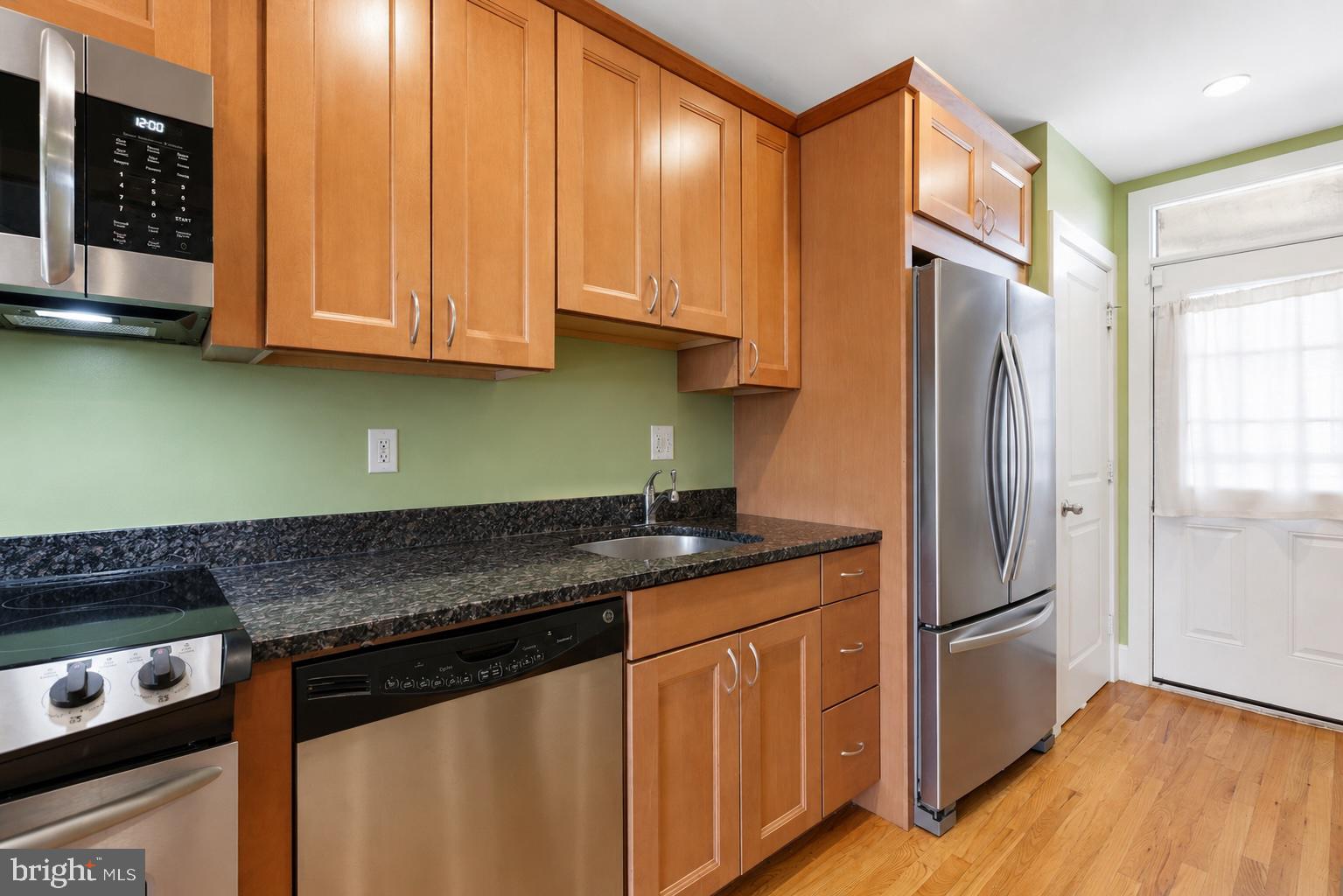 1648 MONTELLO AVENUE NE 2