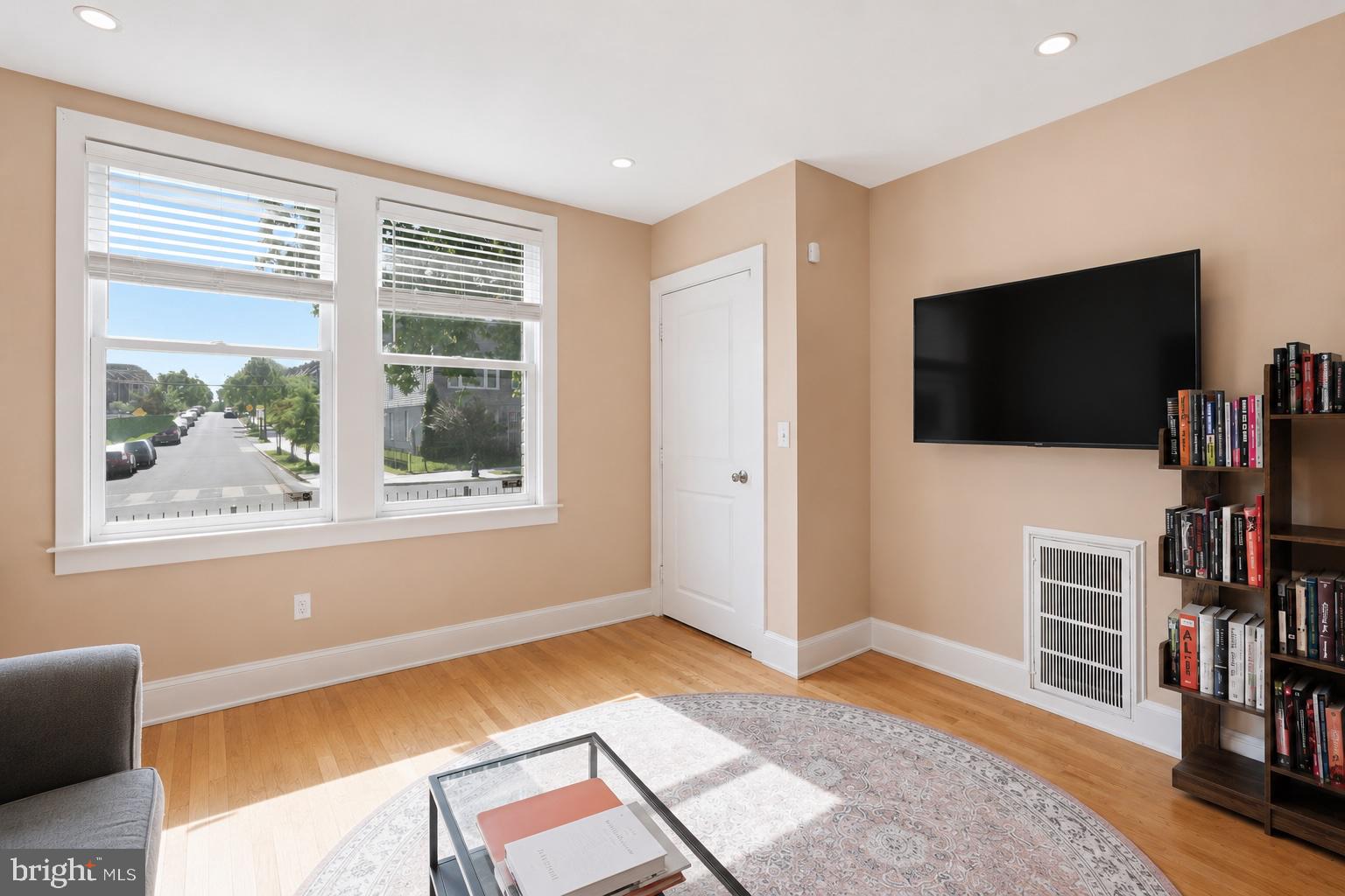 1648 MONTELLO AVENUE NE 2