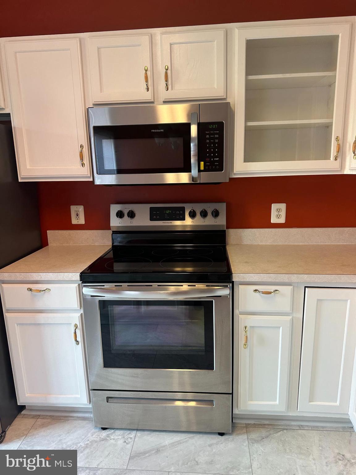 CHARLESTOWN COMMONS - Residential Lease