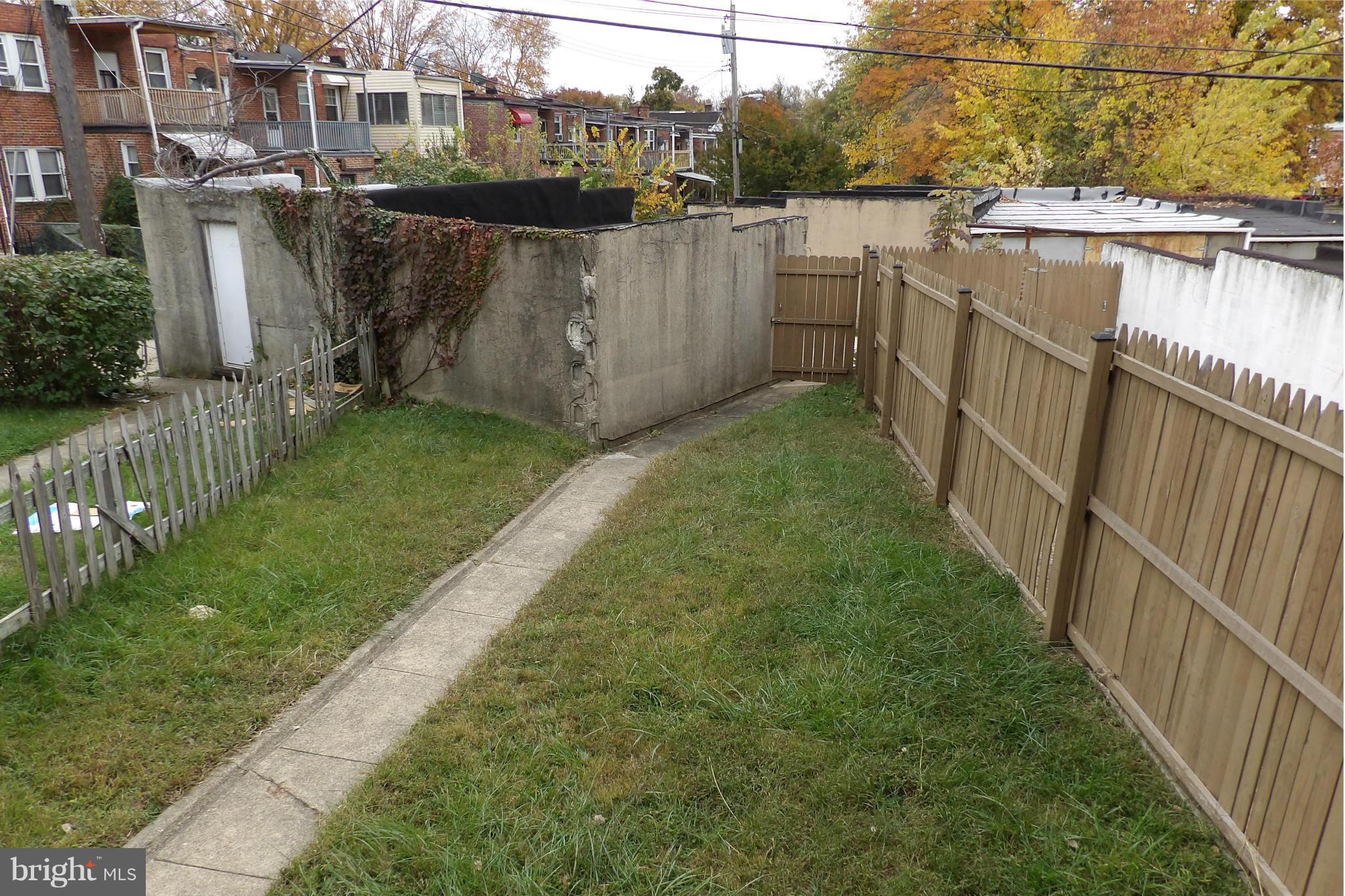 MONDAWMIN - Residential