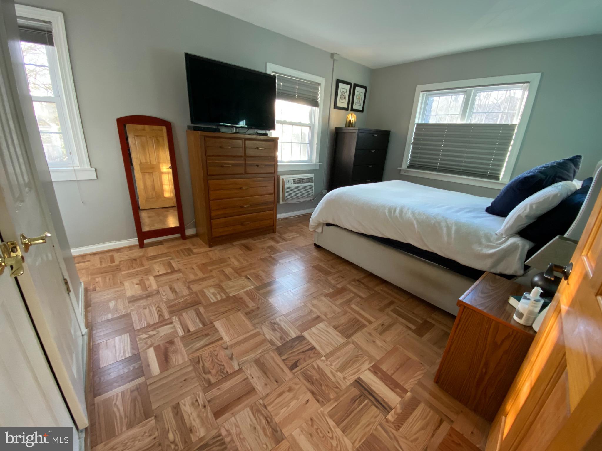 PARK  FAIRFAX - Residential Lease