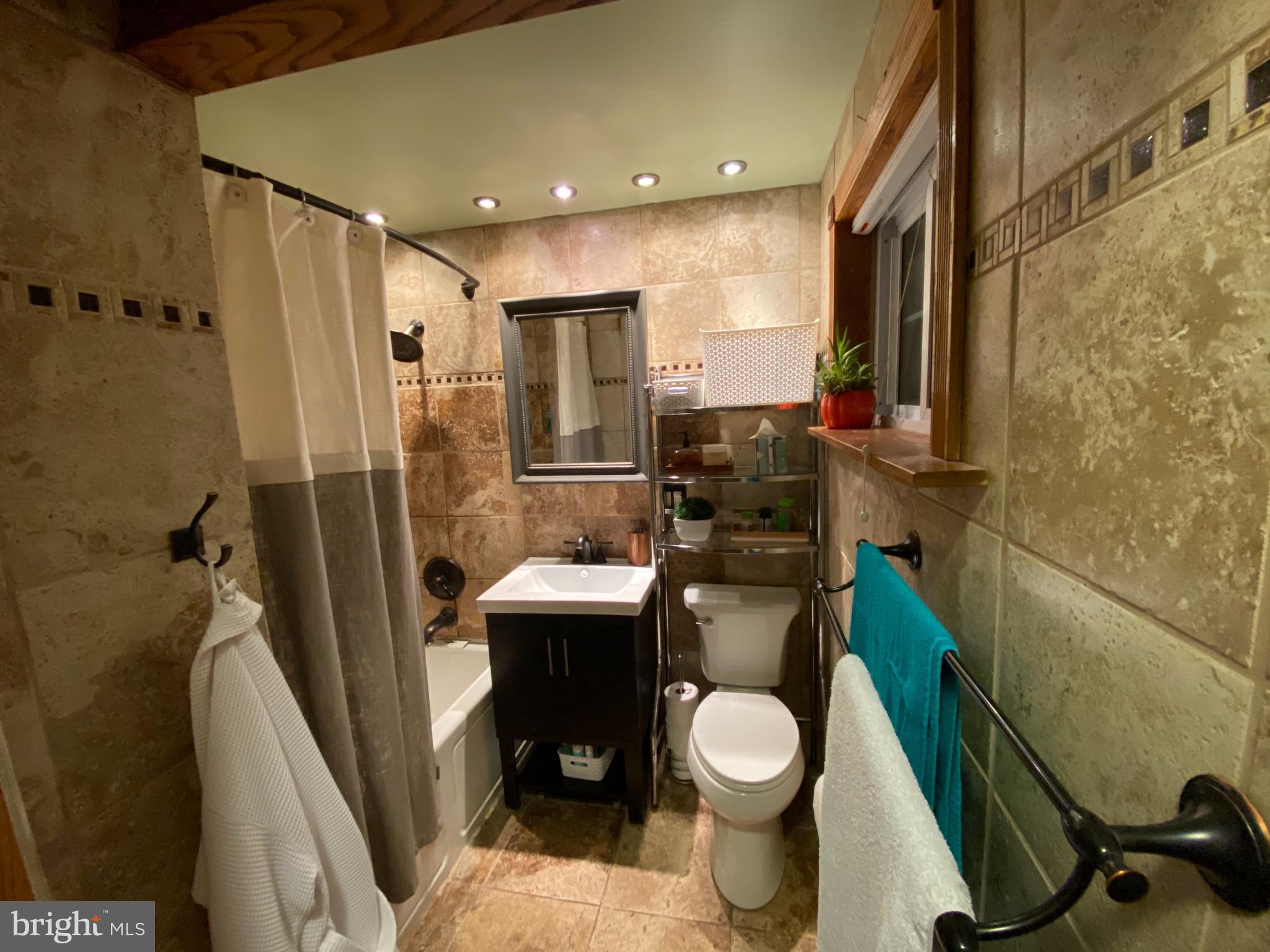 PARK  FAIRFAX - Residential Lease