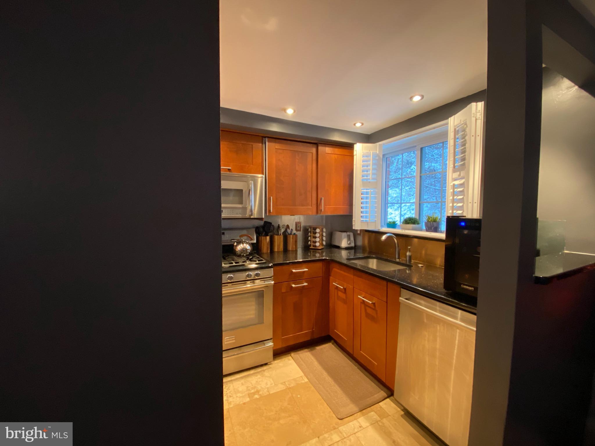 PARK  FAIRFAX - Residential Lease