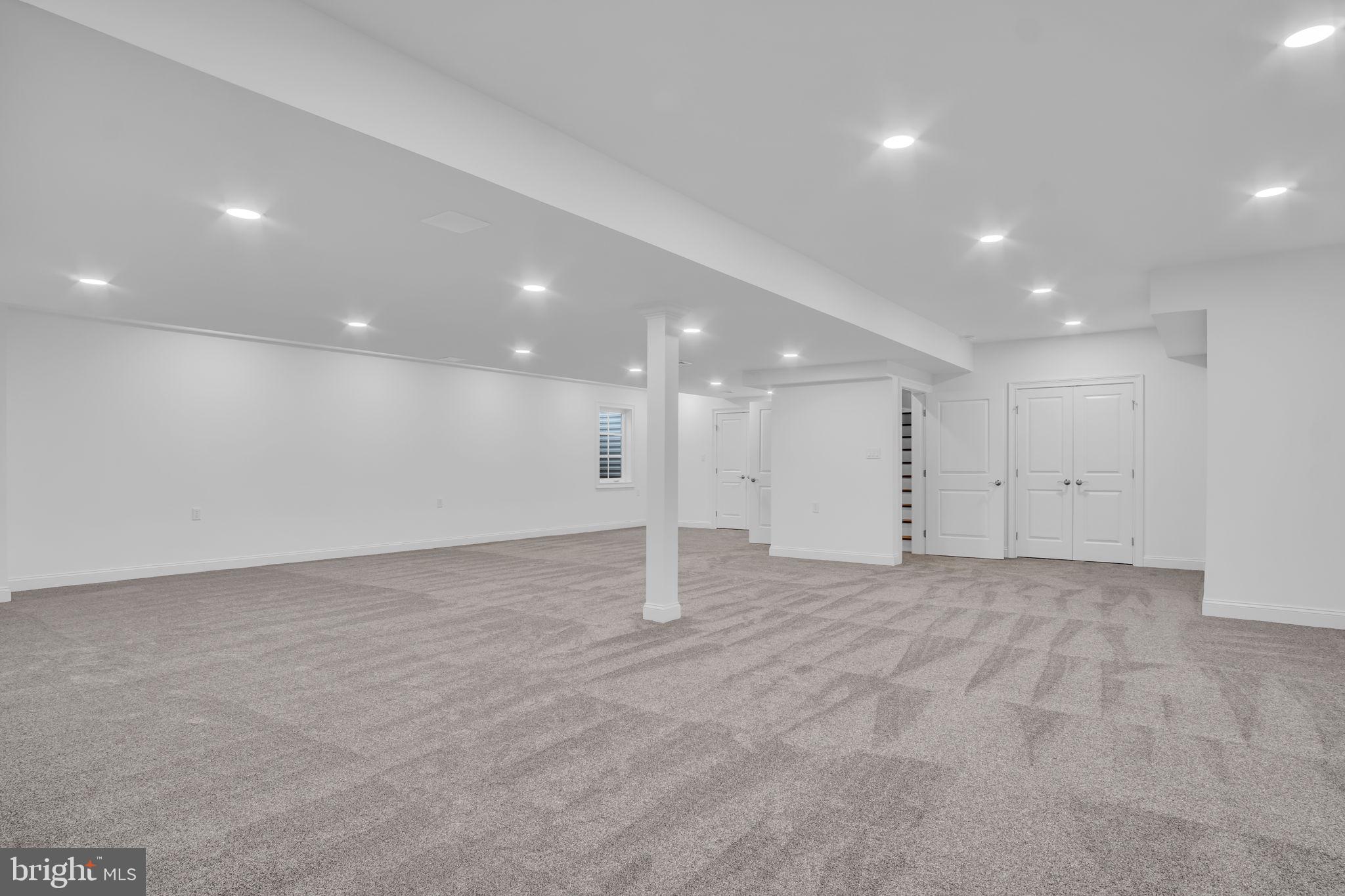 WINDING HILLS - Residential