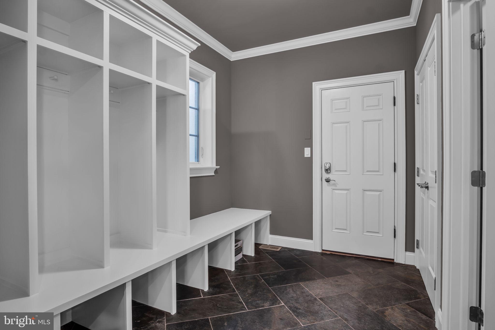 WINDING HILLS - Residential