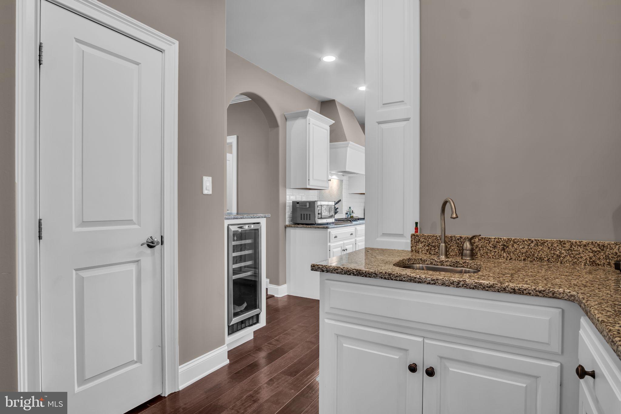 WINDING HILLS - Residential