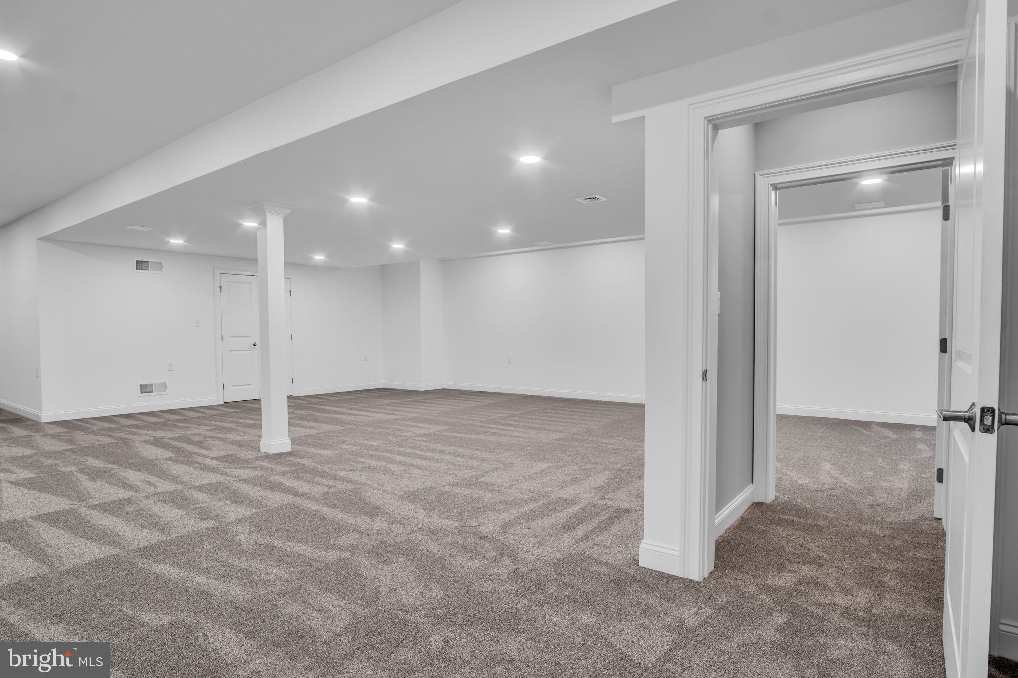 WINDING HILLS - Residential