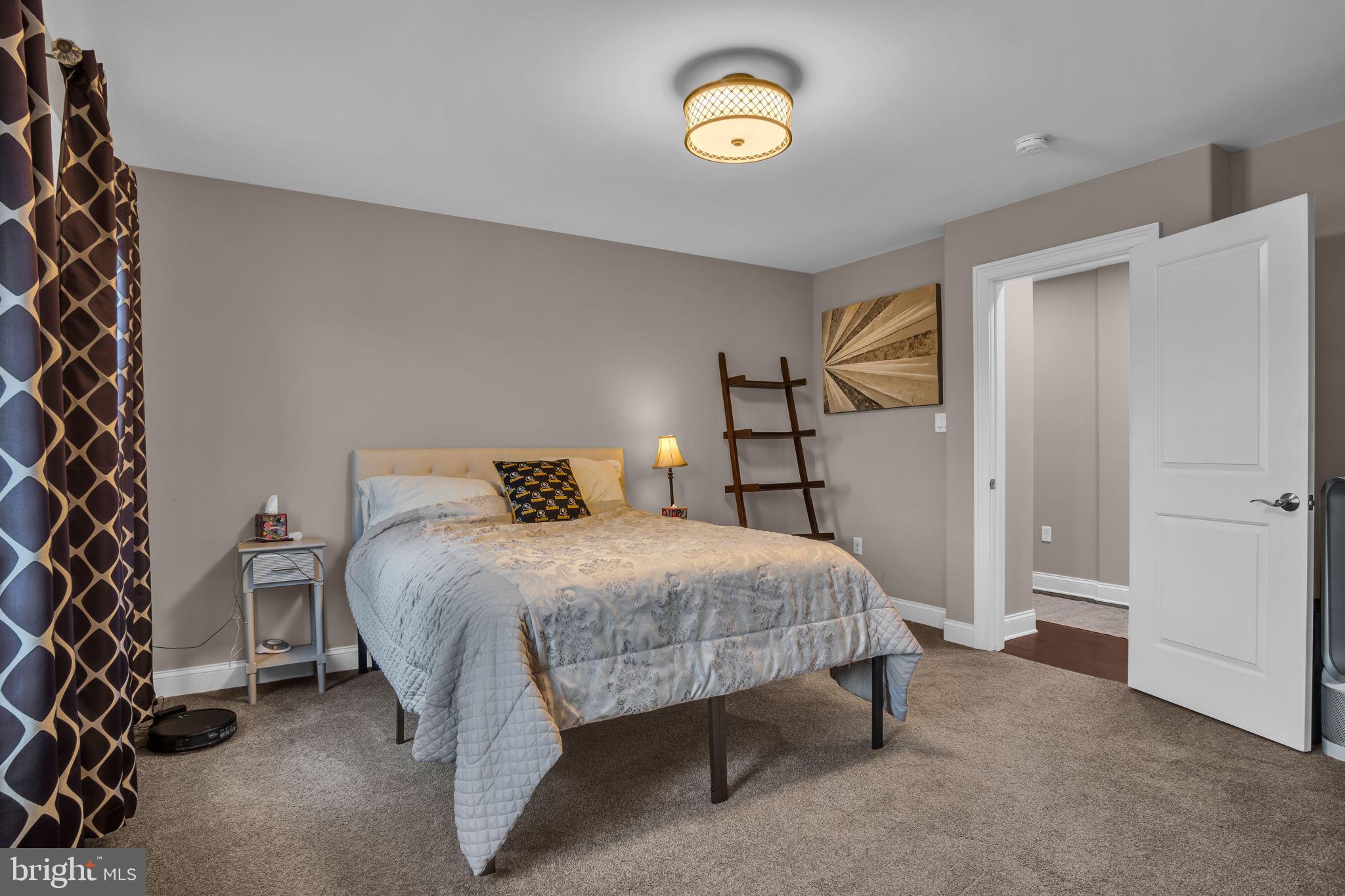 WINDING HILLS - Residential