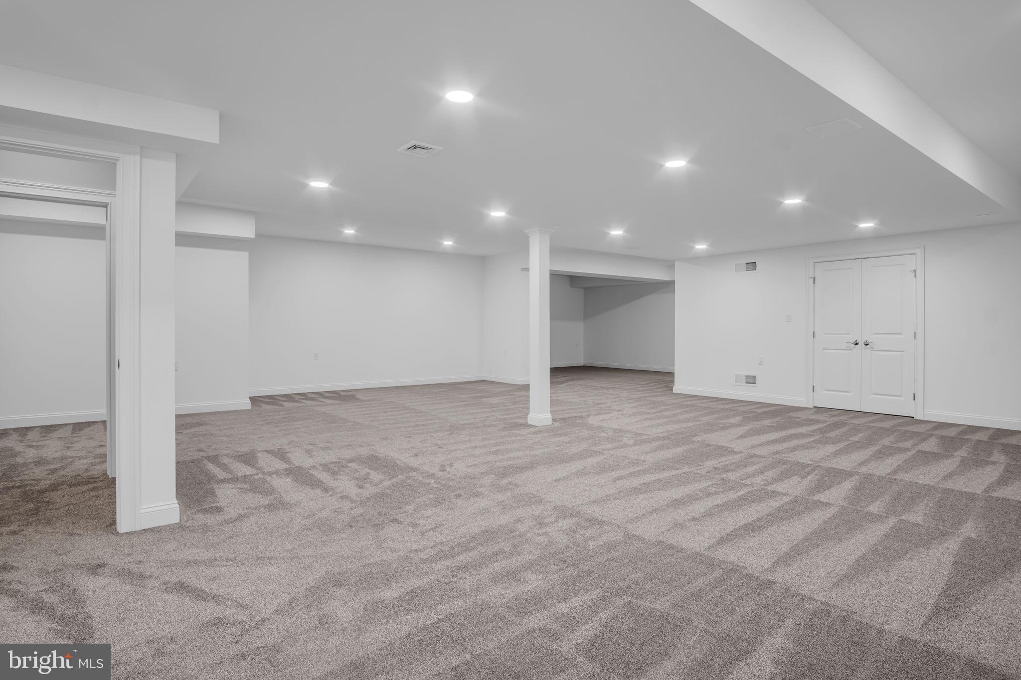 WINDING HILLS - Residential