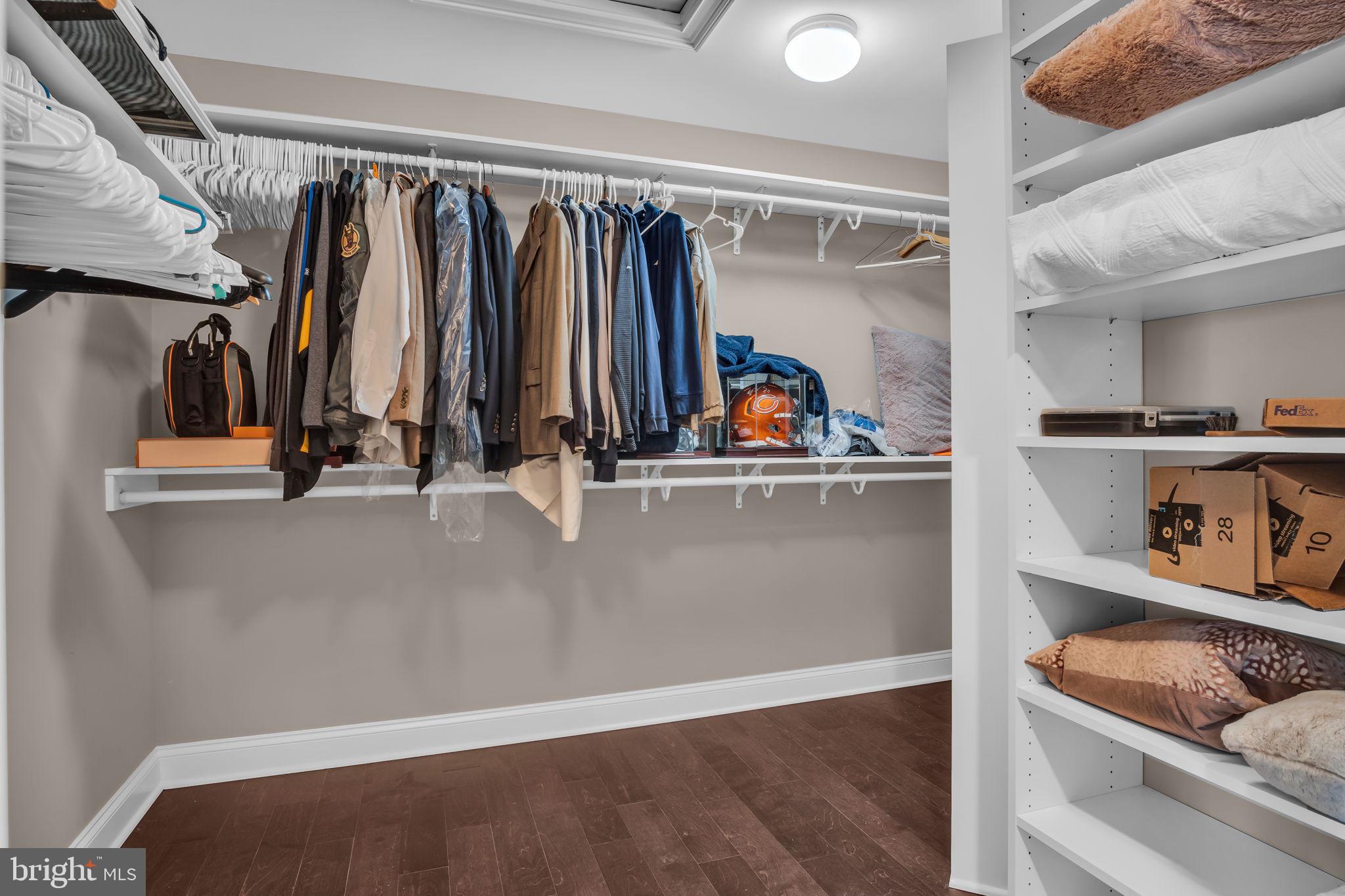 WINDING HILLS - Residential