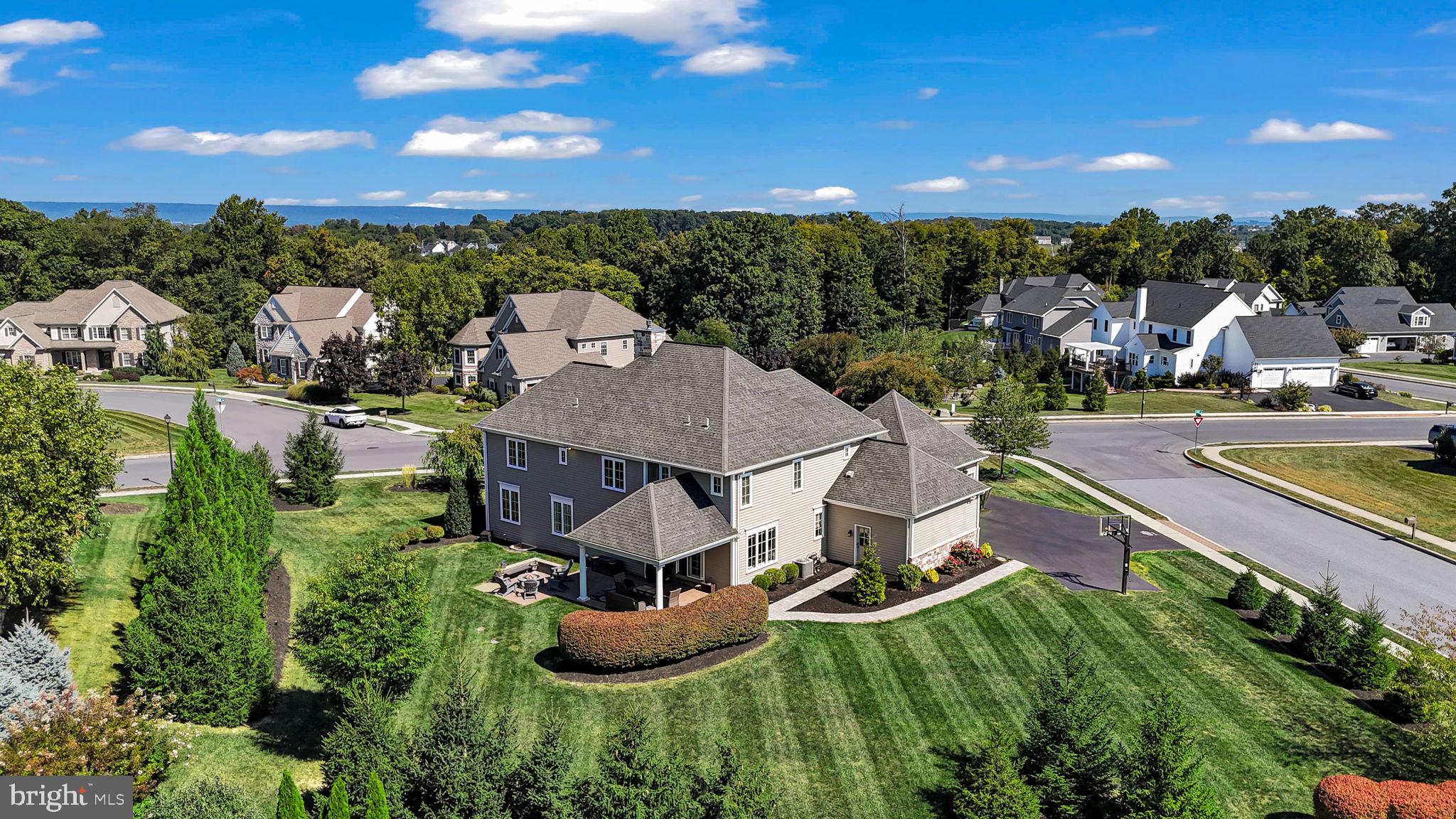 WINDING HILLS - Residential