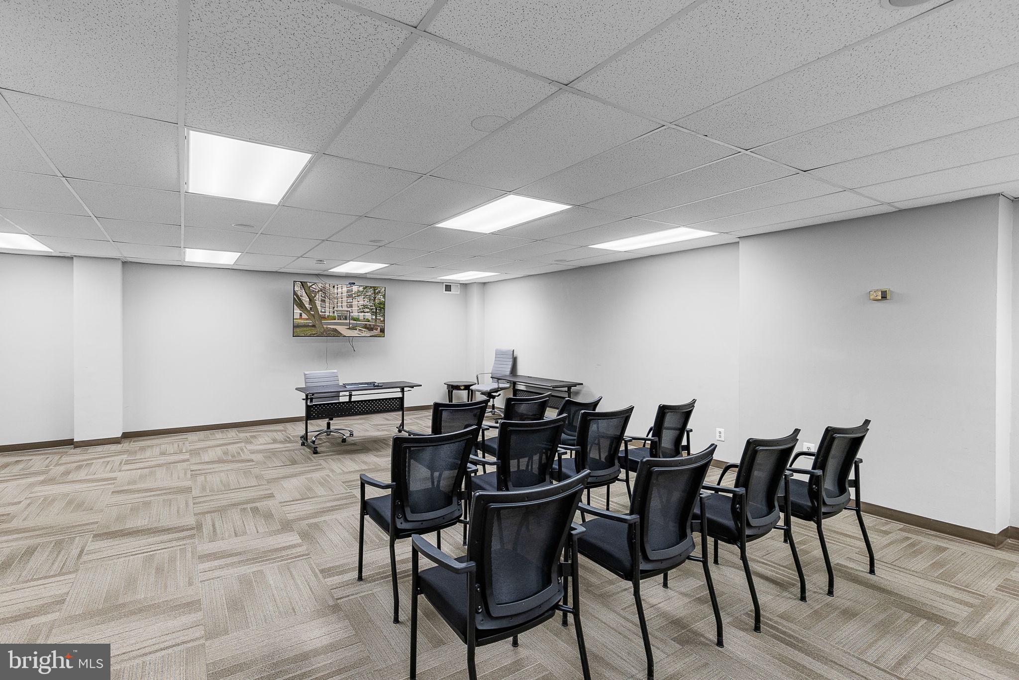 FORTY SIX HUNDRED - Residential