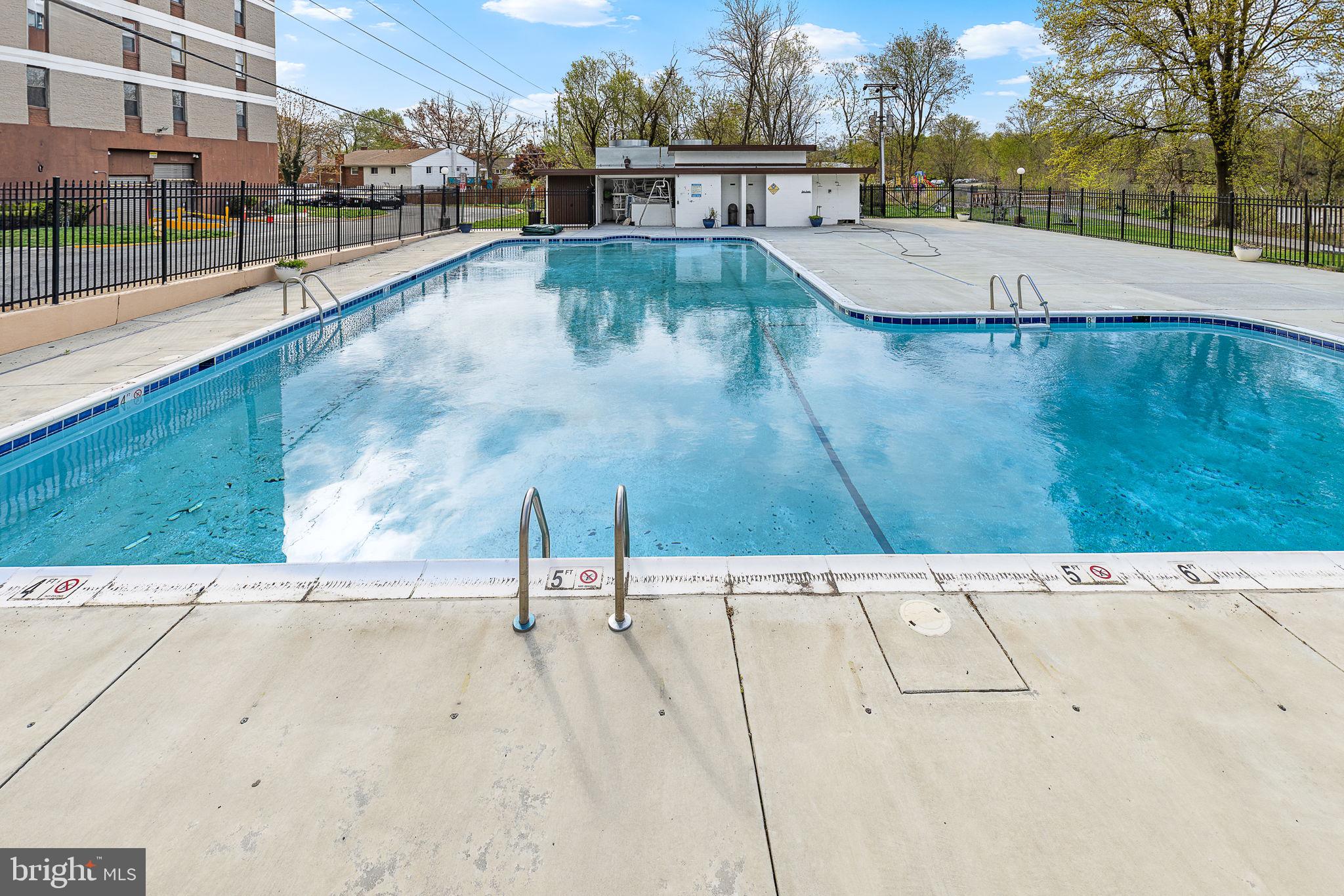 FORTY SIX HUNDRED - Residential